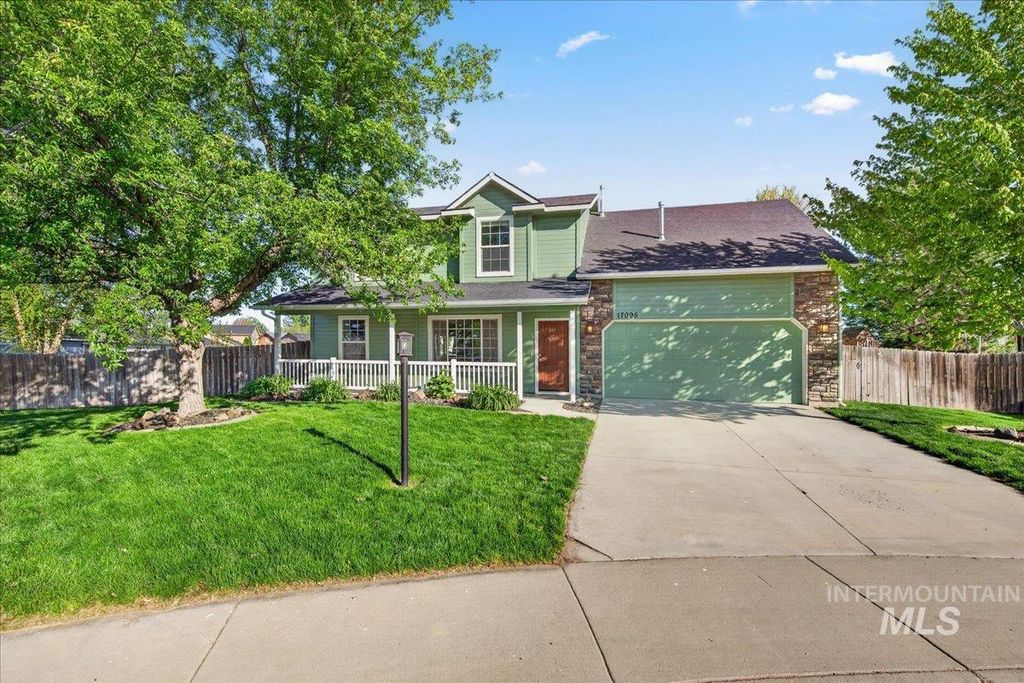 Photo of 17095 N Freeman Ct, Nampa, ID 83687 (MLS # 98984847)