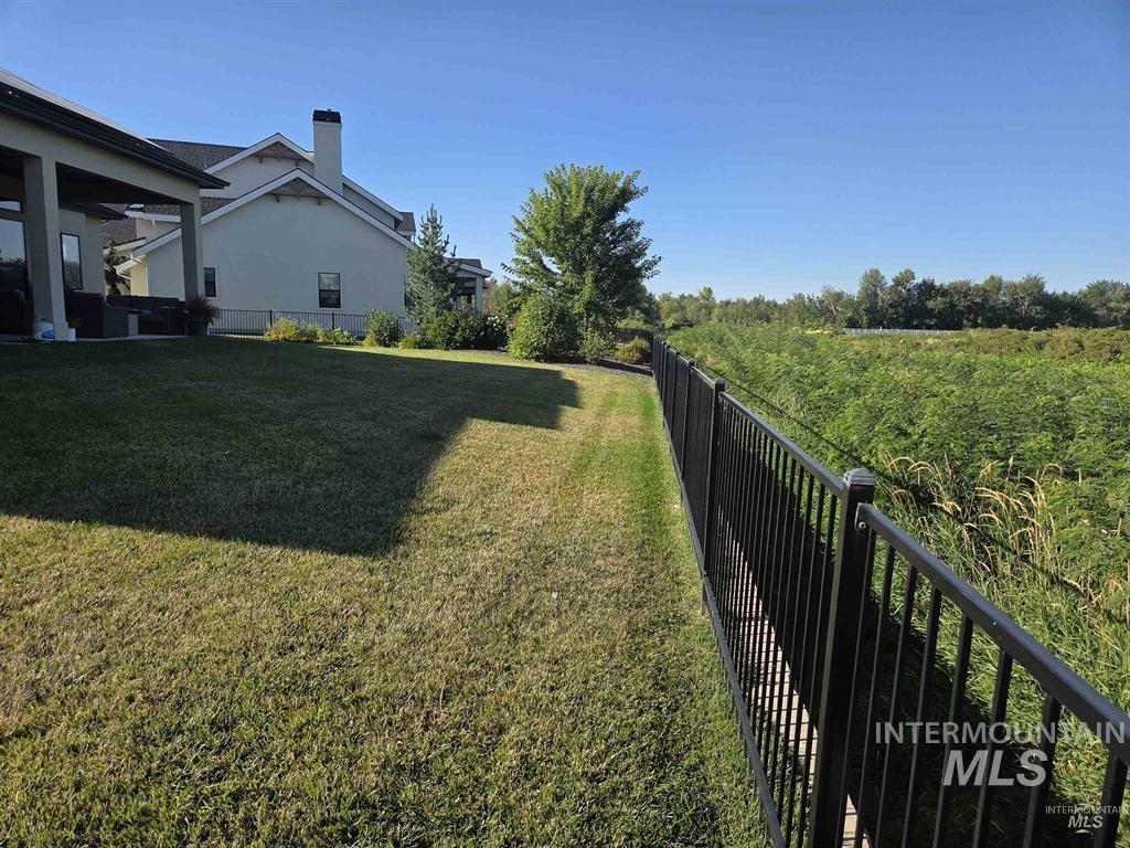 6667 Trinity Creek Ln