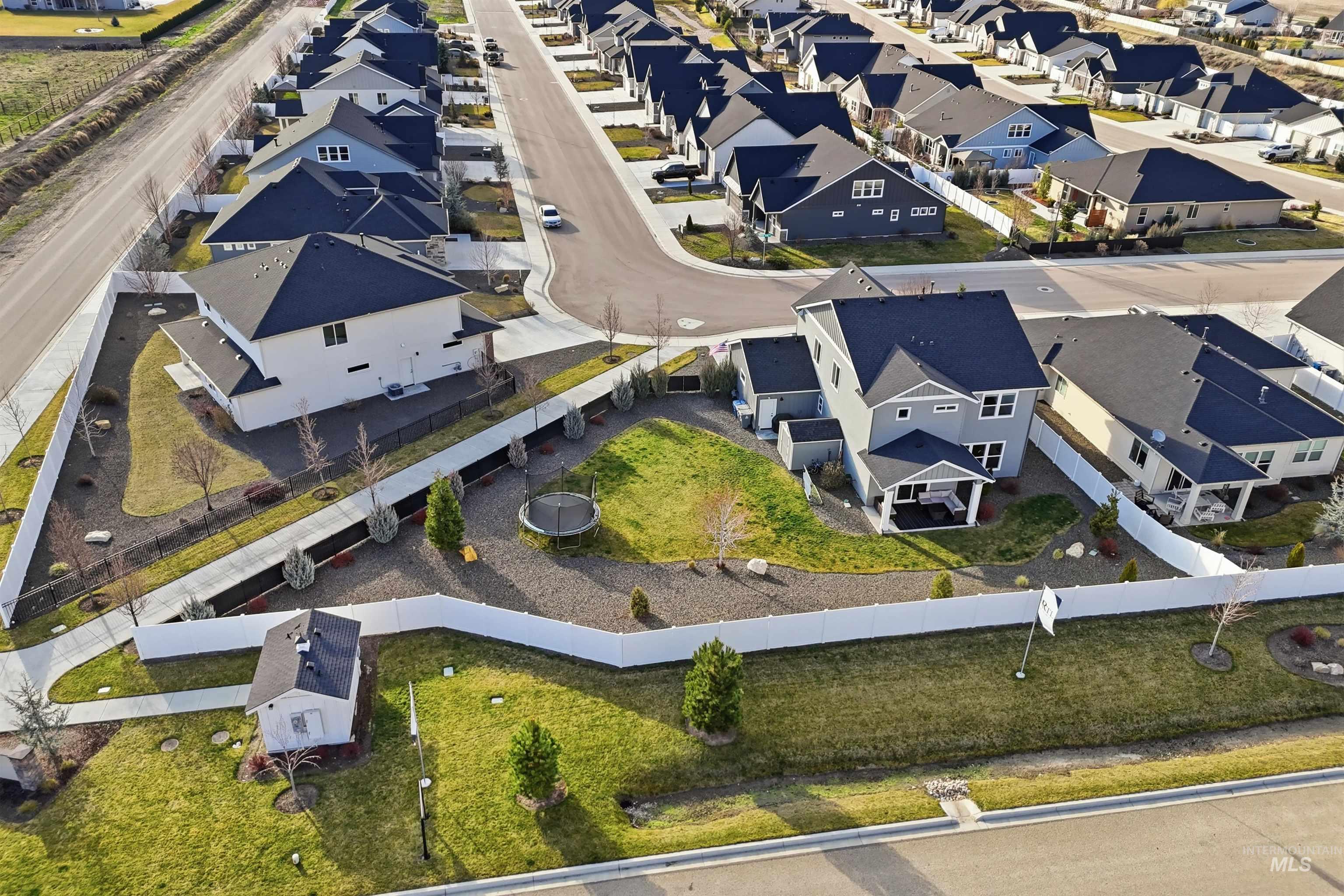 8094 Basin Cove Ave.