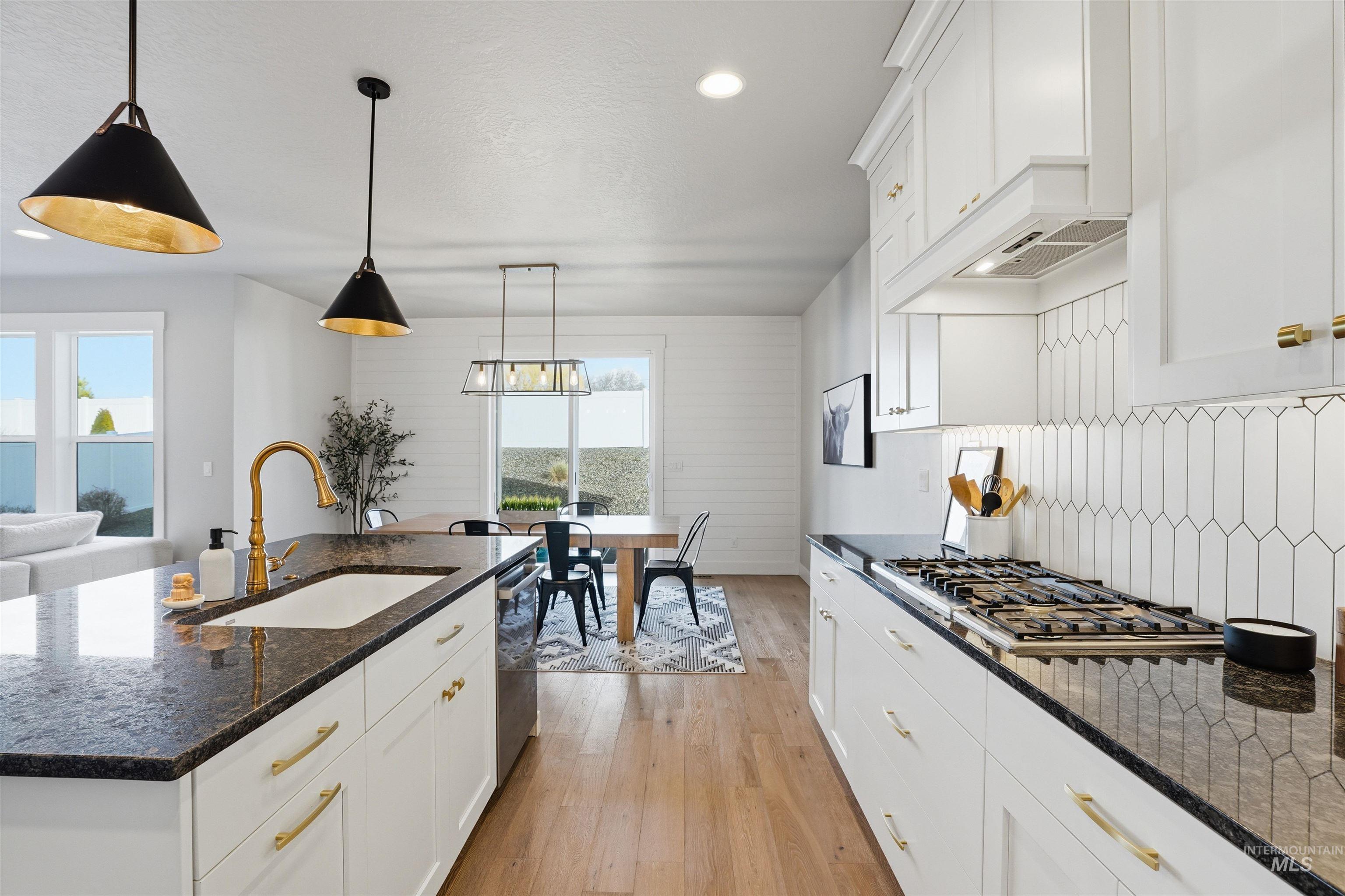 8094 Basin Cove Ave.