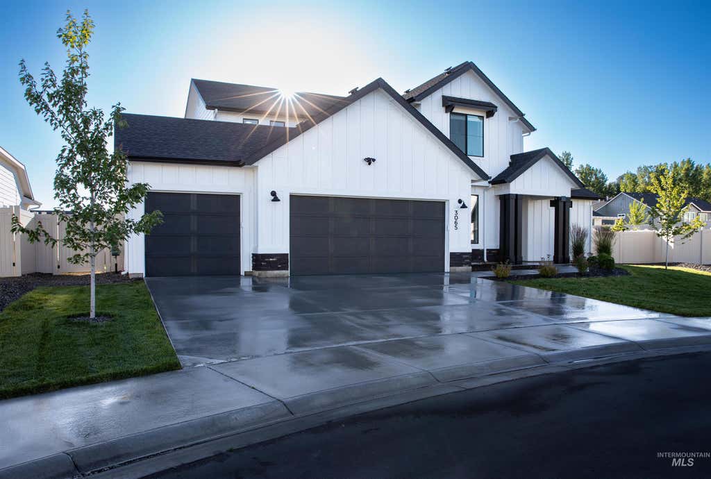 Photo of 3065 N Mountain Lake Ave, Star, ID 83669 (MLS # 98990905)