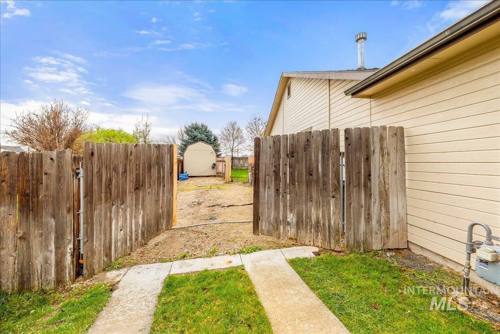 Photo of 20036 Cibola Place, Caldwell, ID 83605 (MLS # 98980430)