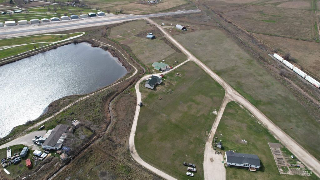 Photo of 2395 Airport Rd, Emmett, ID 83617 (MLS # 98978109)