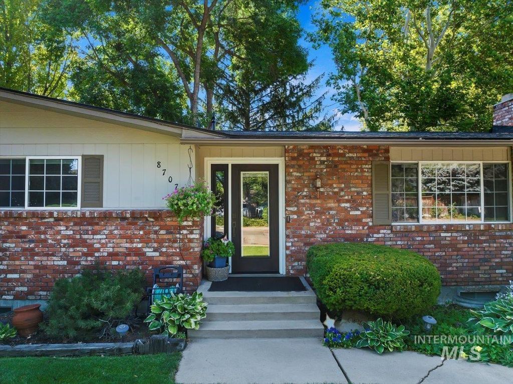 Photo of 8707 W Stynbrook Dr, Boise, ID 83704 (MLS # 98963779)