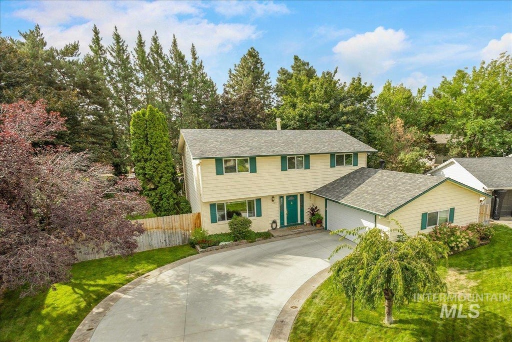 Photo of 2887 S Snowflake Dr, Boise, ID 83706 (MLS # 98999886)