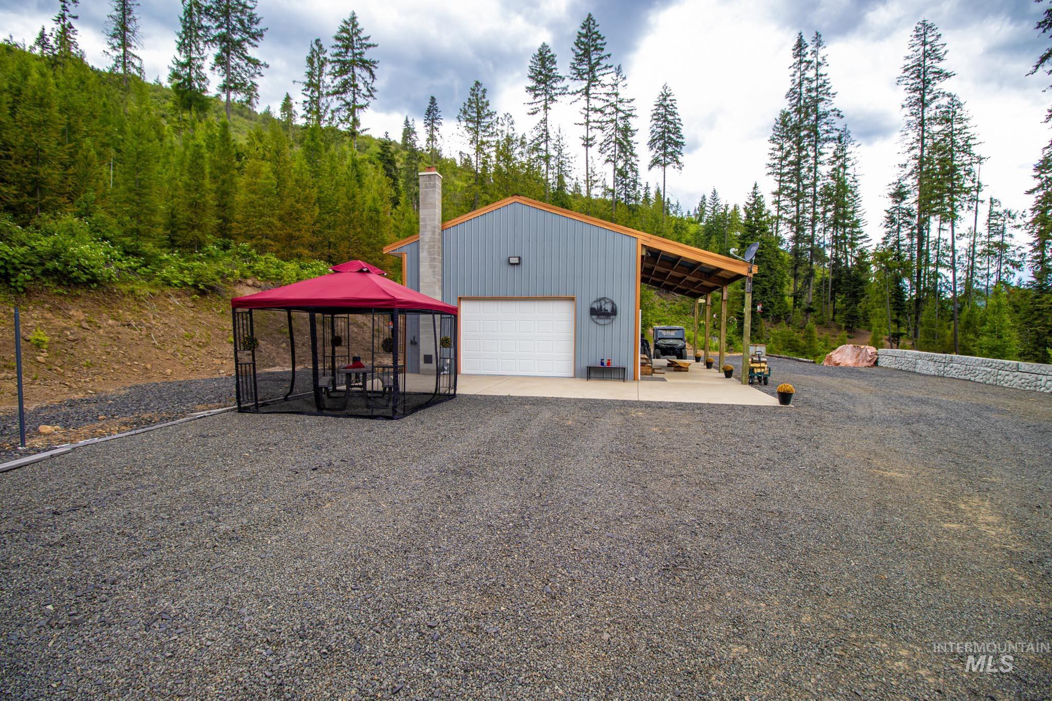 1499 Cold Springs Lane