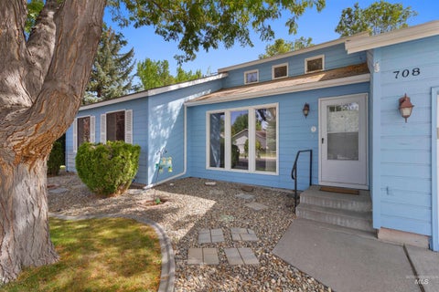 Photo of 708 Carriage Lane, Twin Falls, ID 83301 (MLS # 98999841)