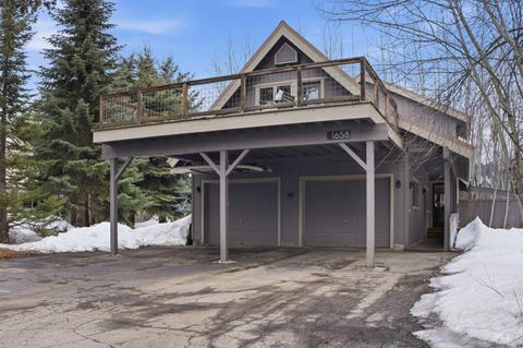 Photo of 1658 Timber Cir, McCall, ID 83638 (MLS # 98978522)