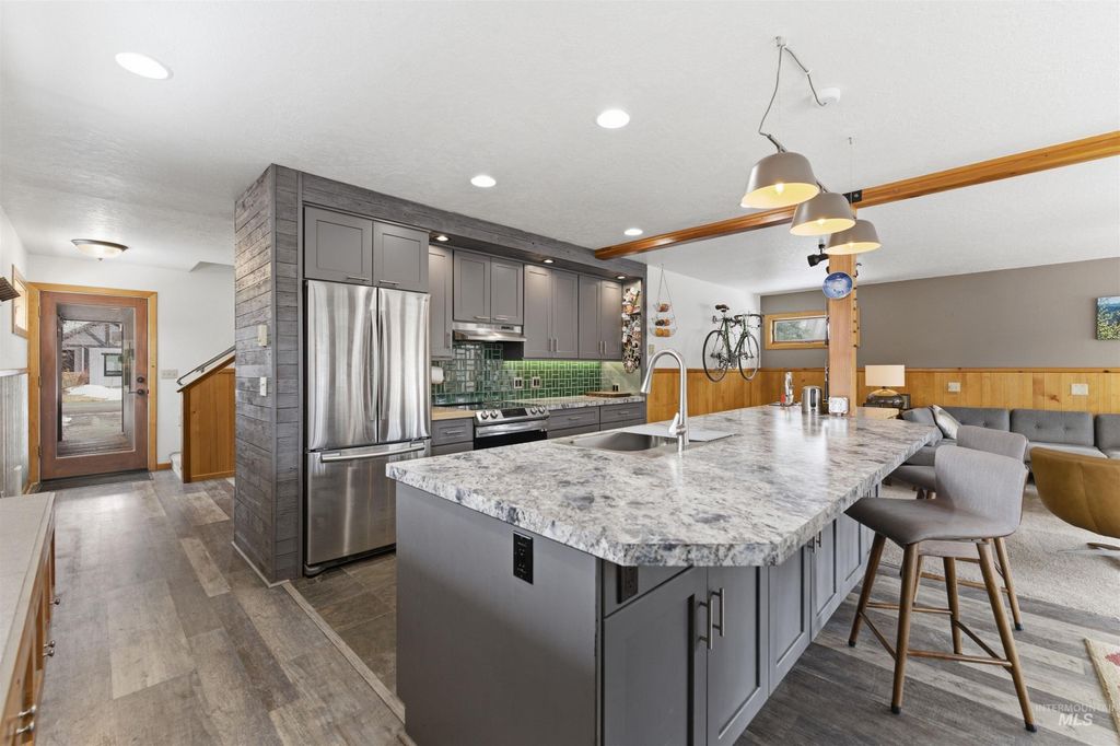 Photo of 1658 Timber Cir, McCall, ID 83638 (MLS # 98978522)