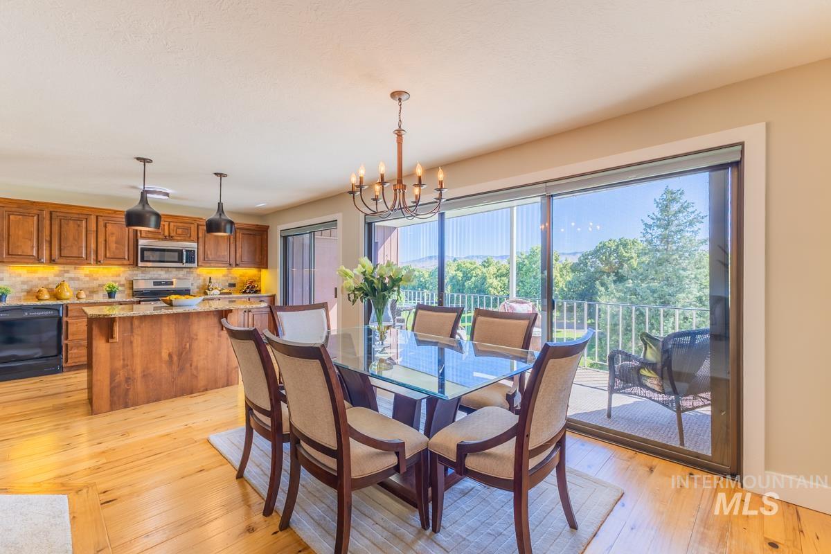 3100 W Crescent Rim Dr