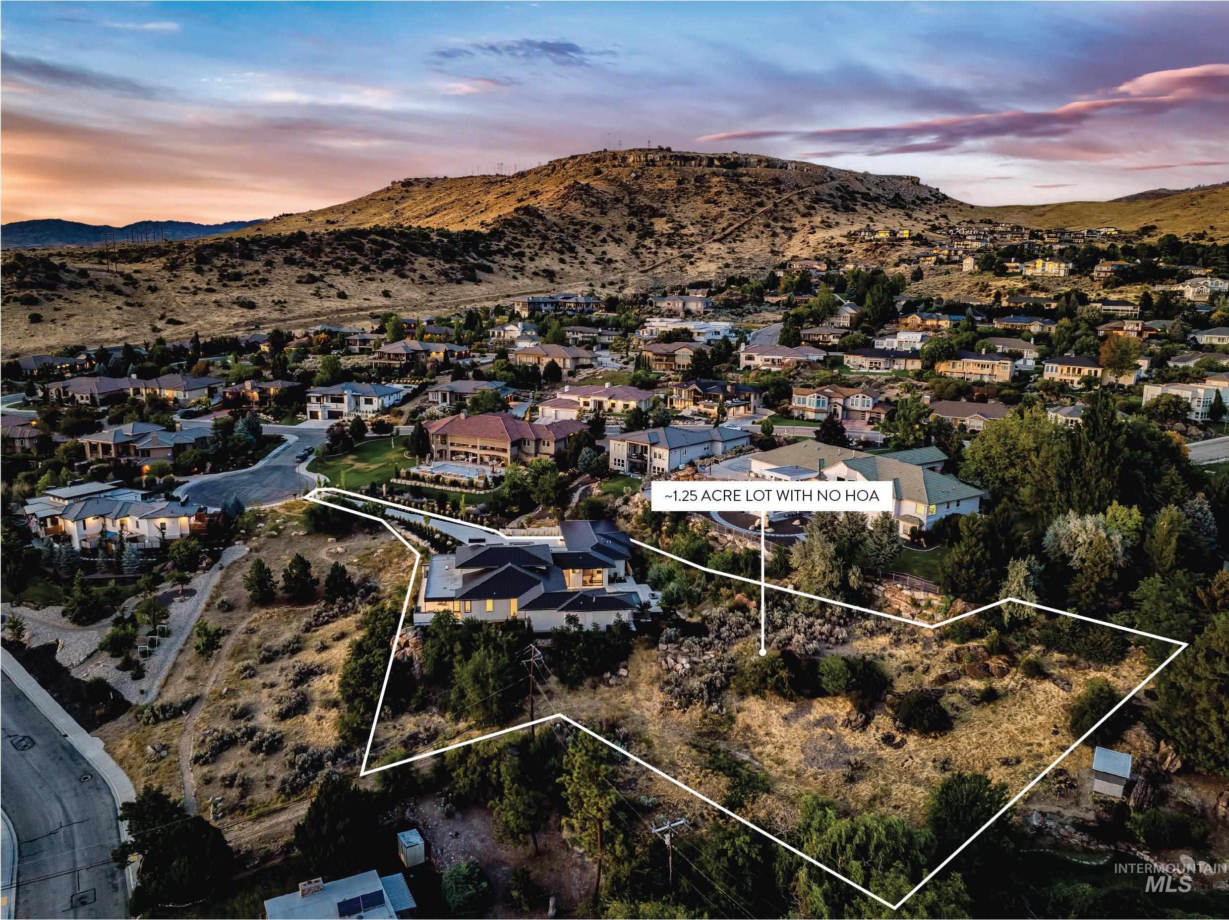 2813 E Hard Rock Drive