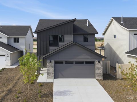 Photo of 7458 W Trumbull Ct, Eagle, ID 83616 (MLS # 98984743)