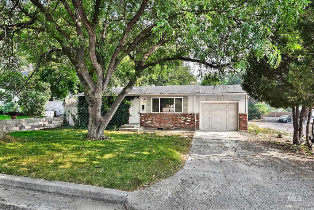Photo of 803 E Colorado AVE, Nampa, ID 83686 (MLS # 98996898)