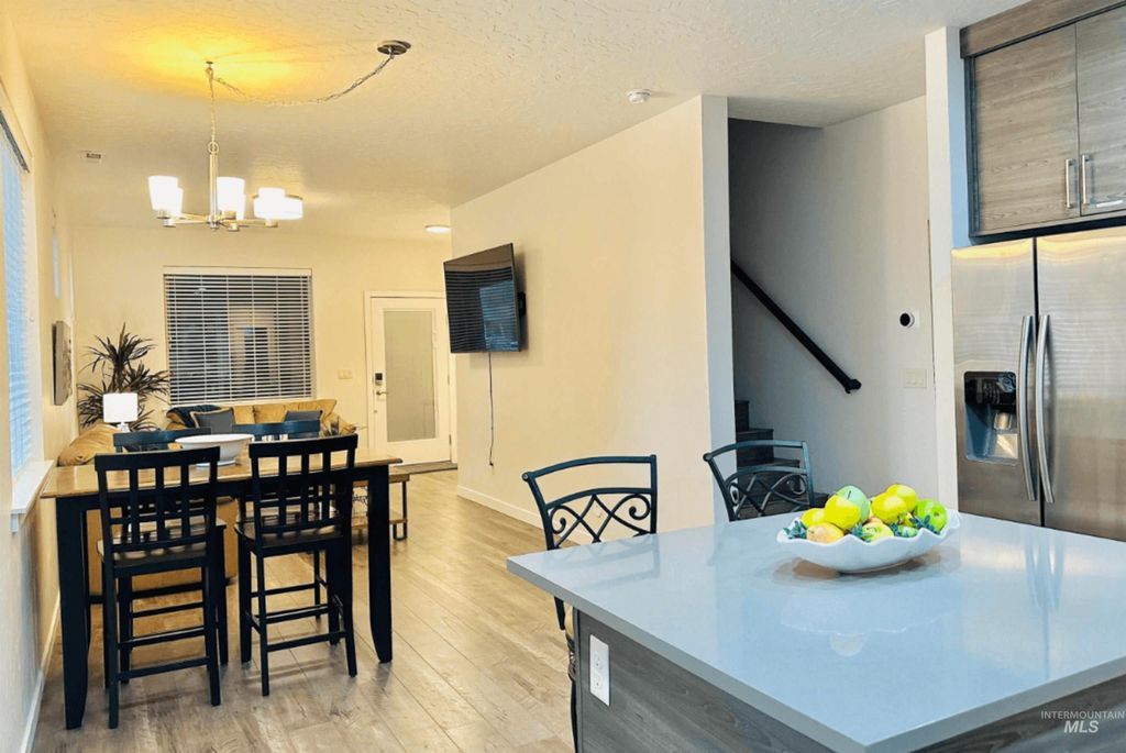 Photo of 225 E 36th Street, Garden City, ID 83714 (MLS # 98982207)