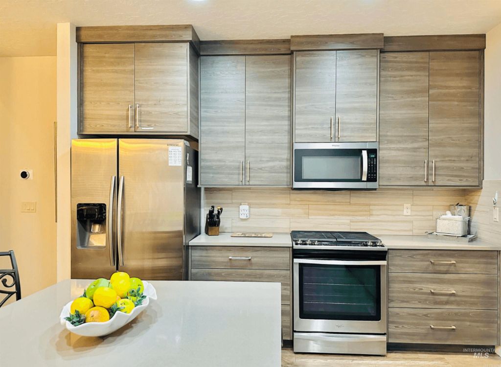 Photo of 225 E 36th Street, Garden City, ID 83714 (MLS # 98982207)