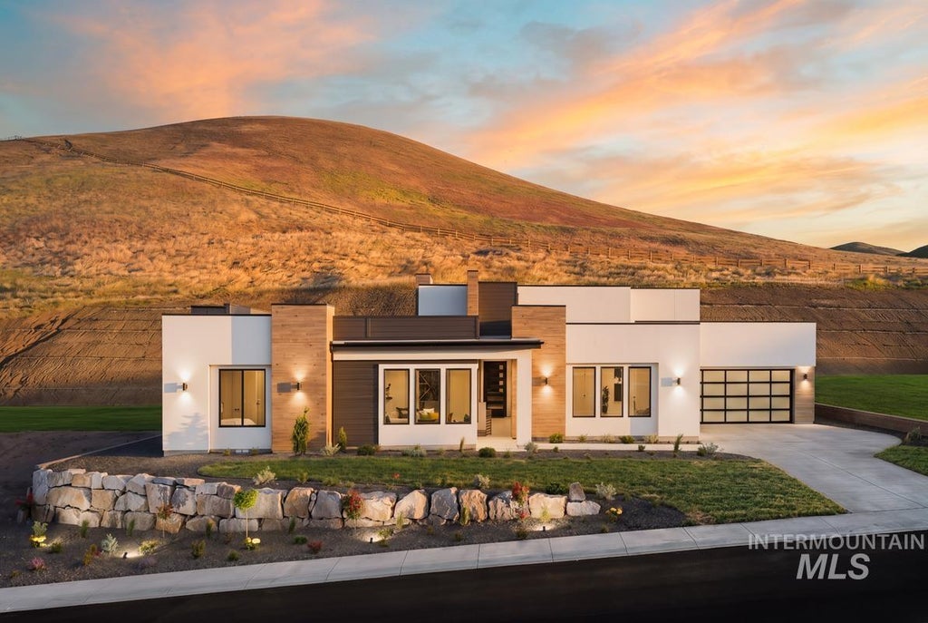 Photo of 6178 E Prominence Ct, Boise, ID 83716 (MLS # 99000039)