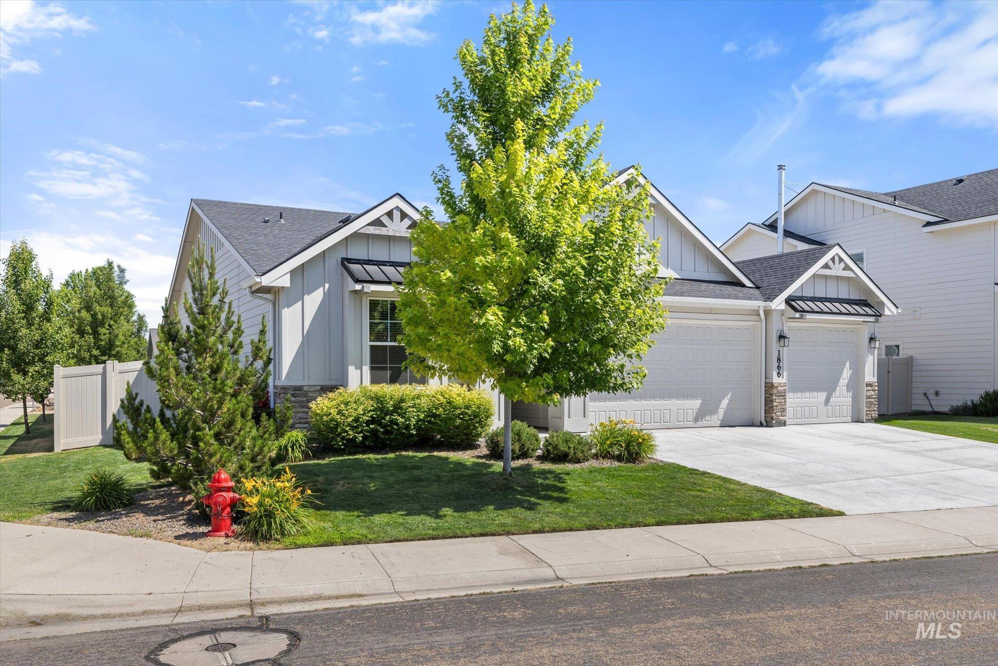 1866 W Windswept Dr