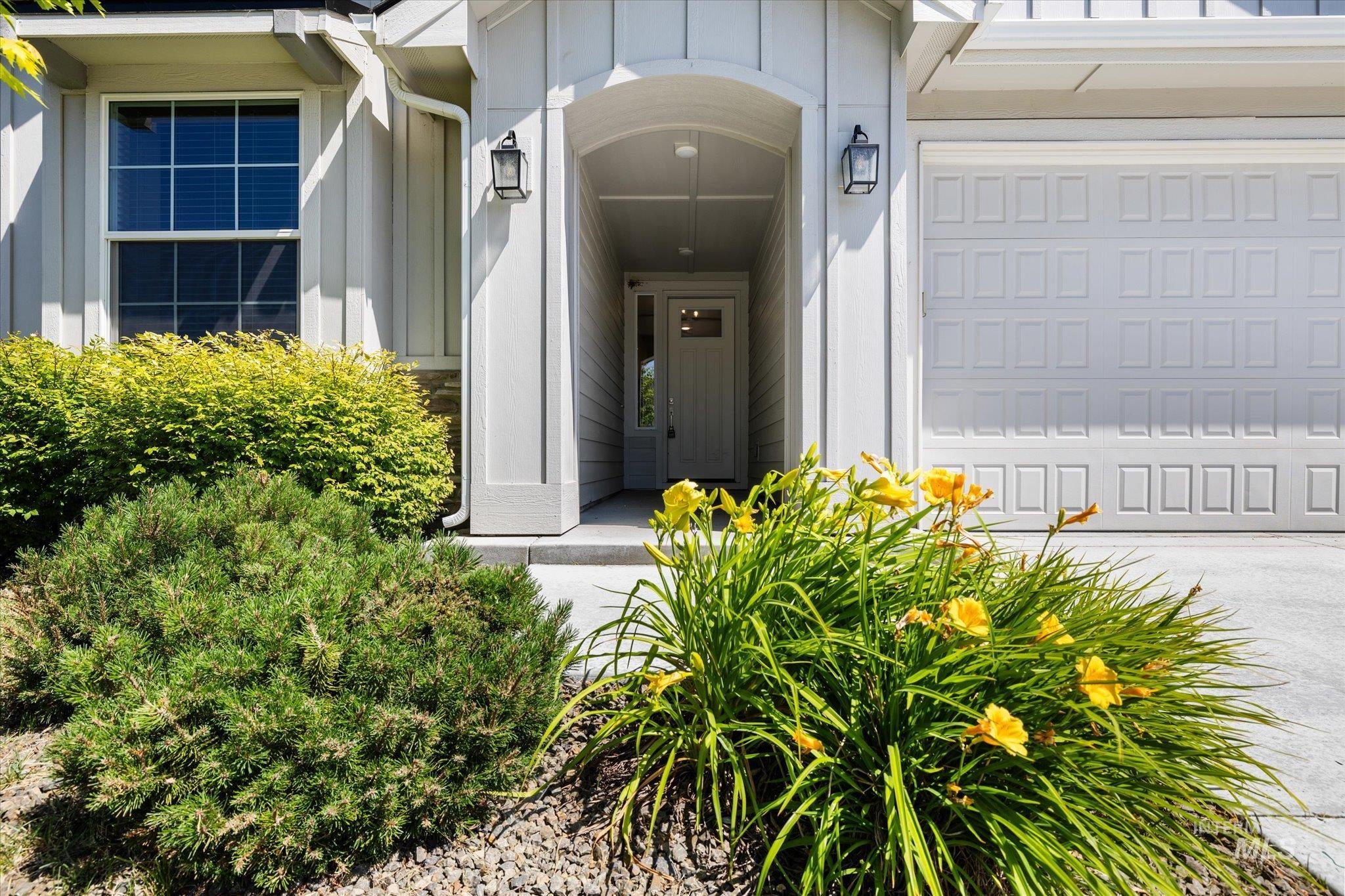 1866 W Windswept Dr