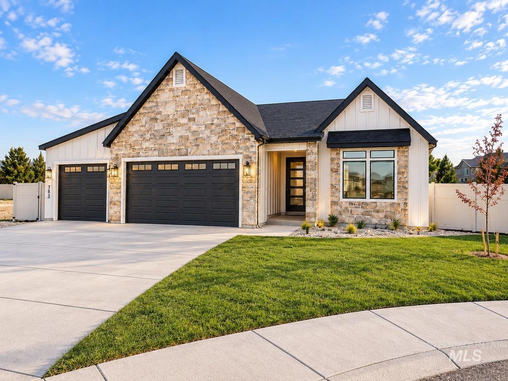 Photo of 783 Kamiah Rd, Twin Falls, ID 83301 (MLS # 98985681)