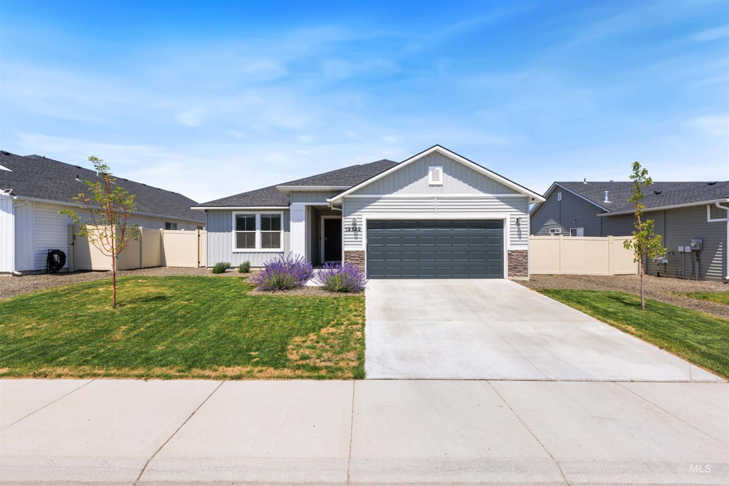 Photo of 12322 Genevieve St, Caldwell, ID 83607 (MLS # 98987898)
