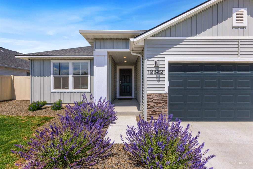 Photo of 12322 Genevieve St, Caldwell, ID 83607 (MLS # 98987898)