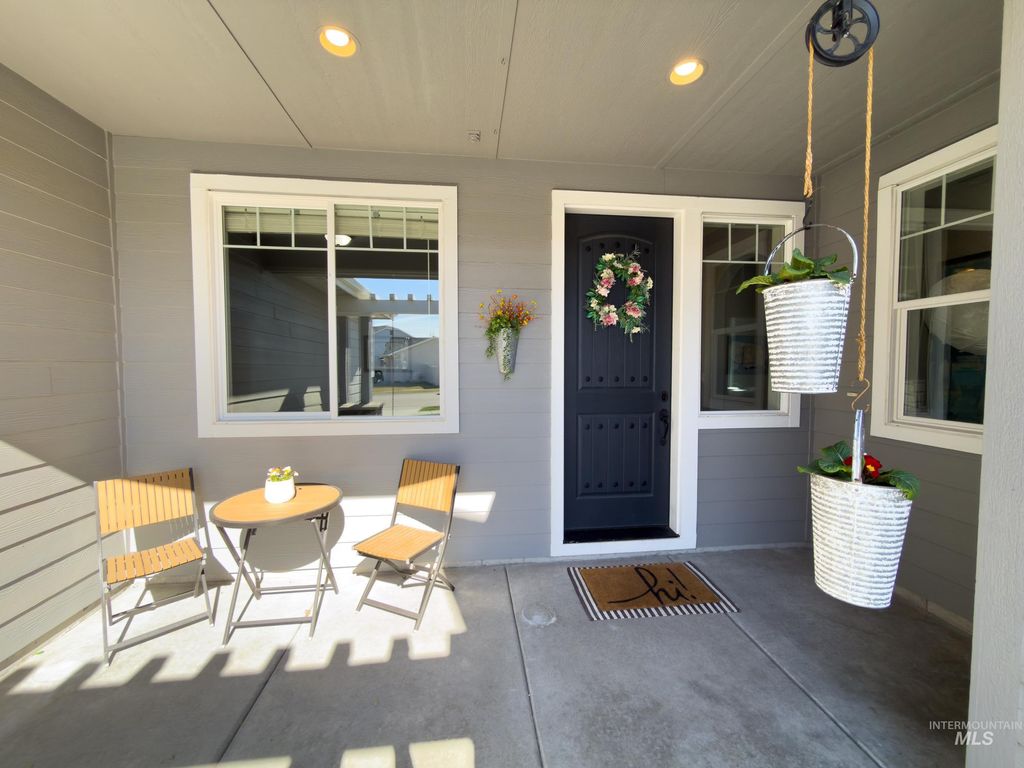 Photo of 1427 Big Horn Ct, Middleton, ID 83644 (MLS # 98980391)