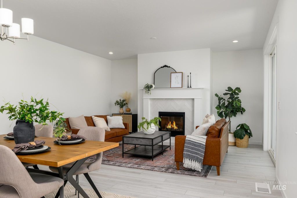 Photo of 14854 Brown Pelican St, Caldwell, ID 83607 (MLS # 98972054)