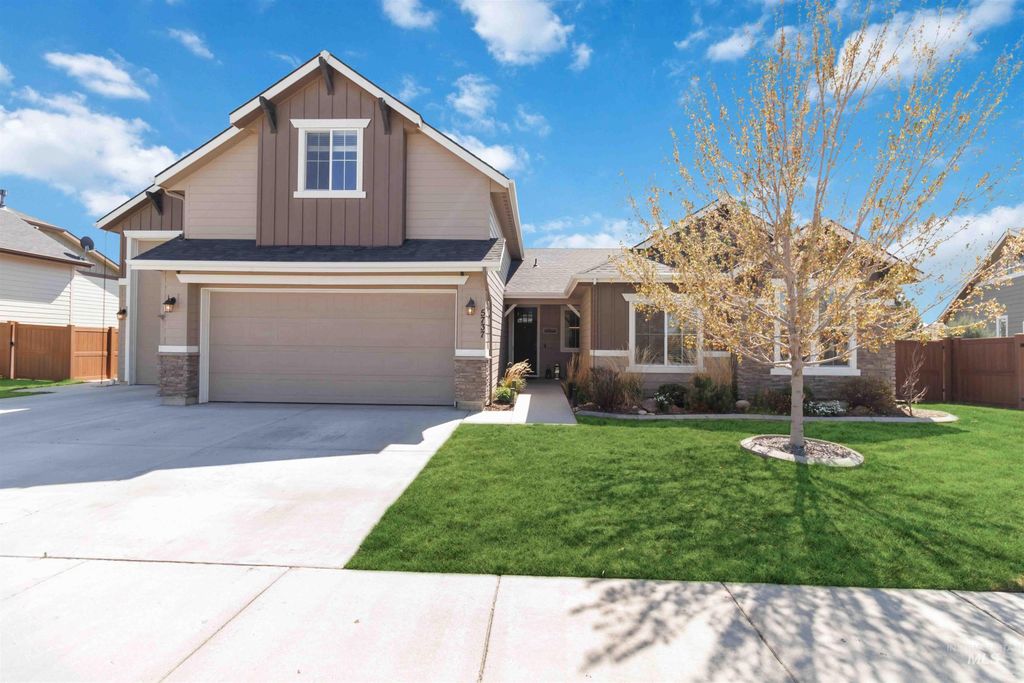 Photo of 5737 W Donatella St, Eagle, ID 83616 (MLS # 98984596)
