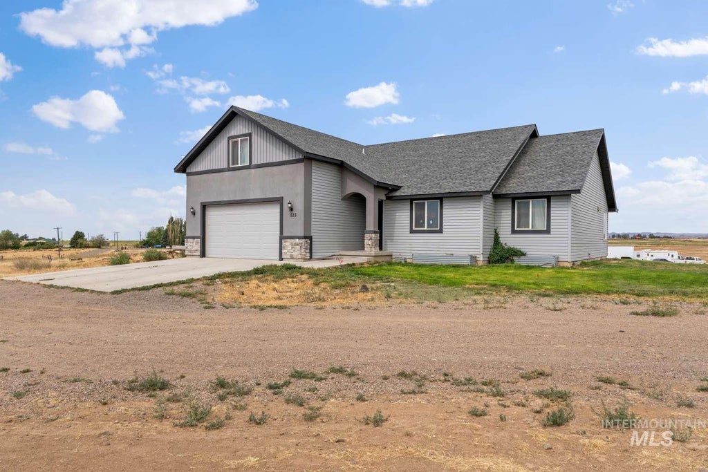 Photo of 523 N 250 E, Shoshone, ID 83352 (MLS # 98997921)