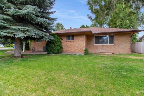 Photo of 1968 Falls Ave E, Twin Falls, ID 83301 (MLS # 98992655)