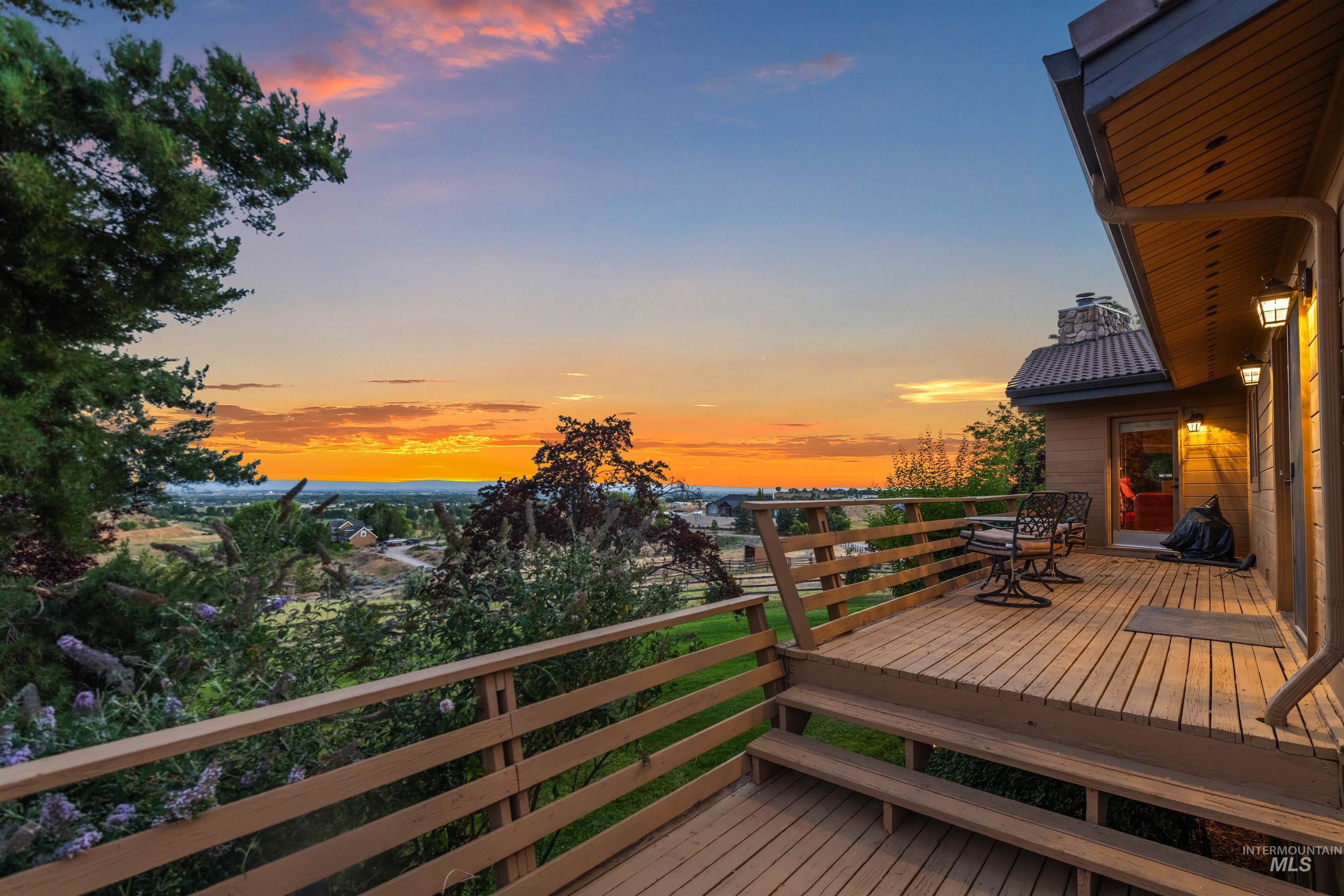 8600 W High Ridge Lane