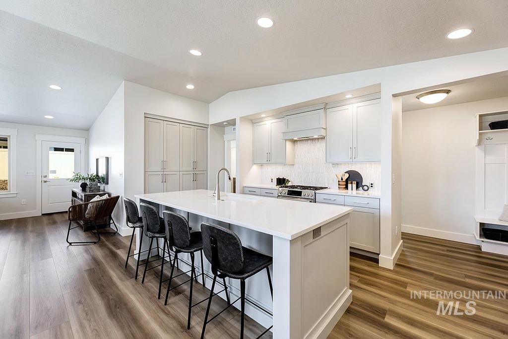 Photo of 7111 S Cascabel Lane, Meridian, ID 83642 (MLS # 98985009)