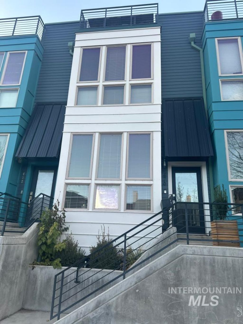 Photo of 476 E Thurman Mill Street, Garden City, ID 83714 (MLS # 98970841)