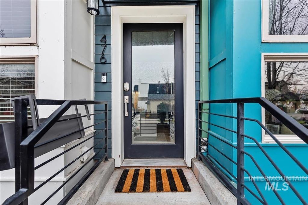 Photo of 476 E Thurman Mill Street, Garden City, ID 83714 (MLS # 98970841)