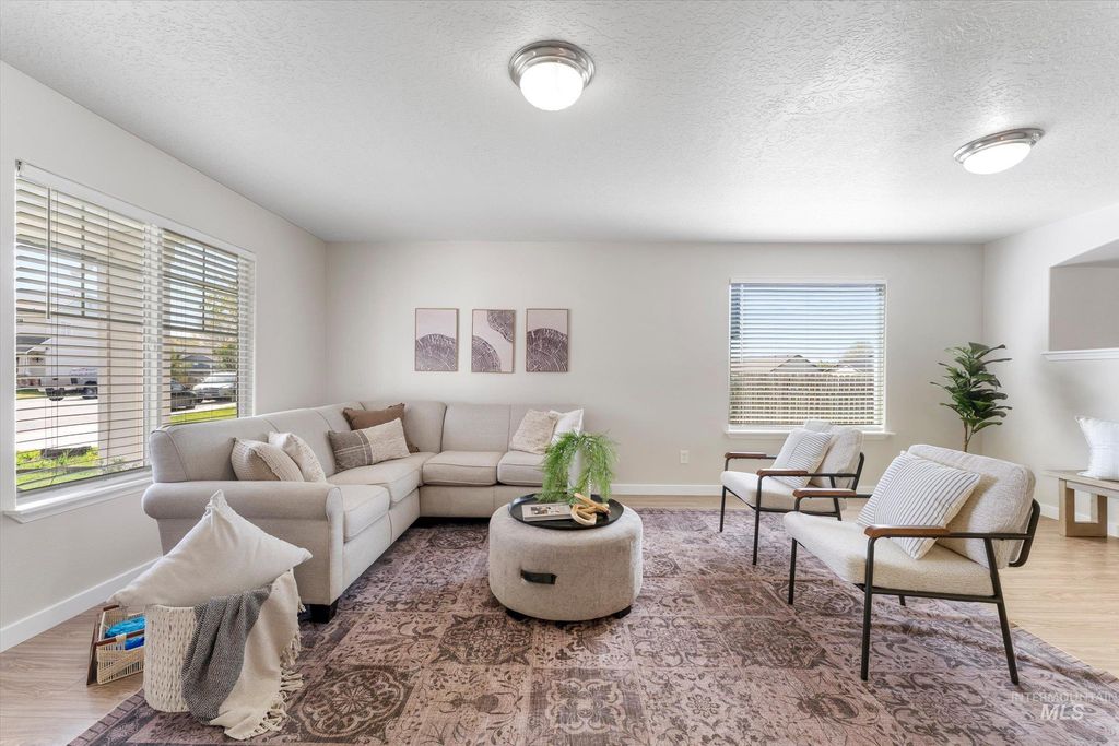 Photo of 2150 W Grassy Creek Dr, Nampa, ID 83686 (MLS # 98981242)