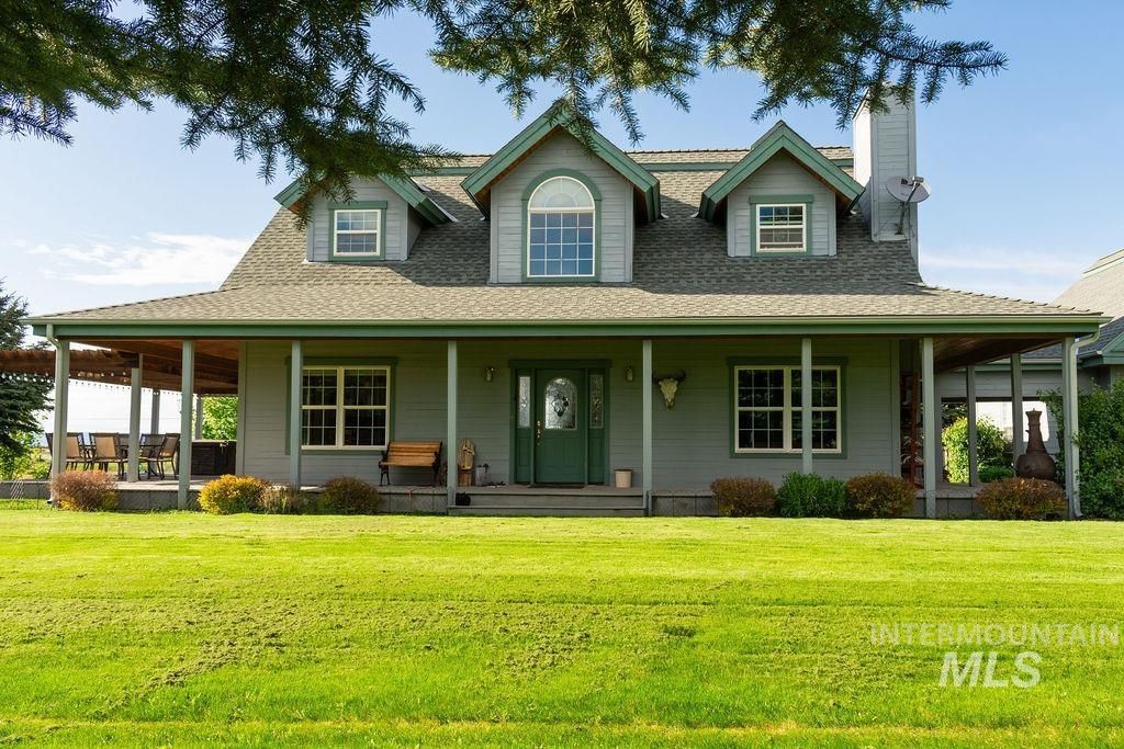 Photo of 101 Quail Ridge Drive, Shoshone, ID 83352 (MLS # 98947410)