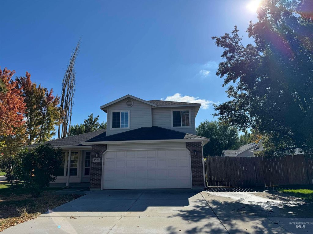 Photo of 1921 E Explorer Ct, Nampa, ID 83686 (MLS # 98965512)