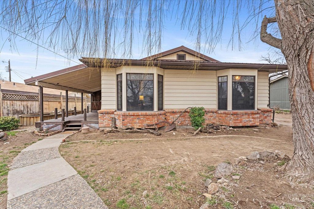 Photo of 2205 S Kimball Ave, Caldwell, ID 83605 (MLS # 98975973)