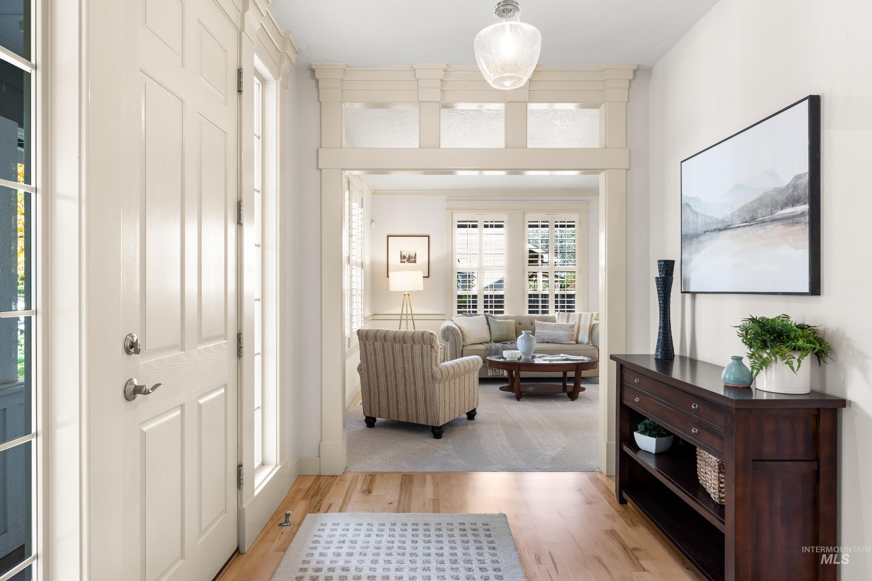 918 N Caledonia Place