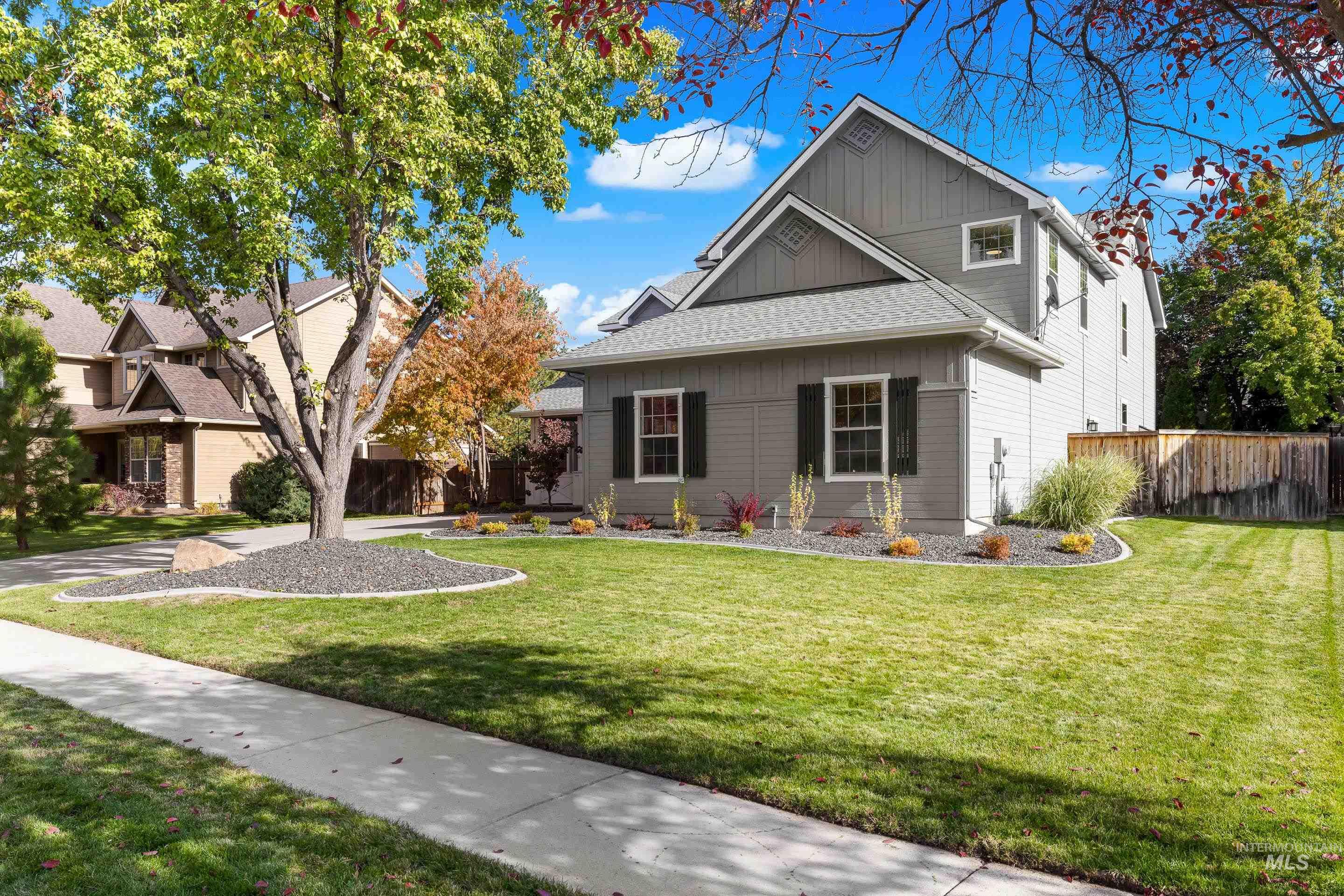 918 N Caledonia Place