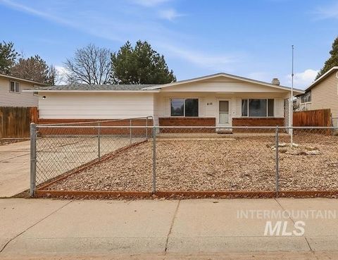 Photo of 4151 N Patton Ave, Boise, ID 83704 (MLS # 98977590)