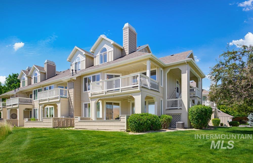 Photo of 5170 S Surprise Way #Apt 202, Boise, ID 83716 (MLS # 98990808)