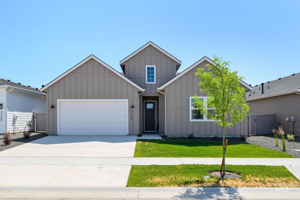 Photo of 2727 N Oakman Ave, Star, ID 83669 (MLS # 98972061)