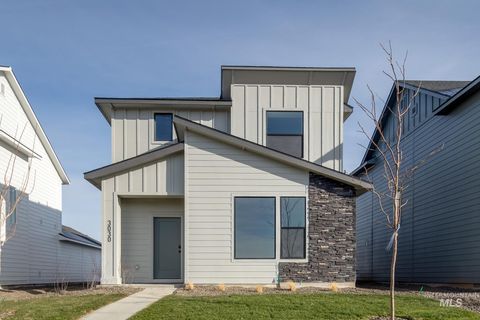 Photo of 6658 W Redwood Creek Dr, Meridian, ID 83646 (MLS # 98979333)