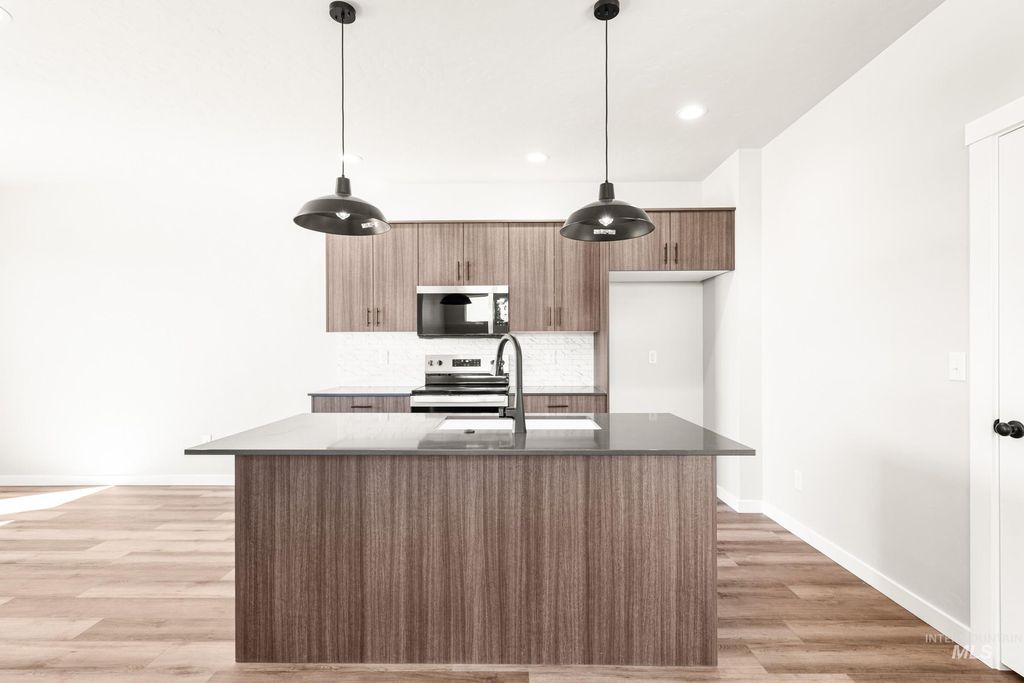 Photo of 6658 W Redwood Creek Dr, Meridian, ID 83646 (MLS # 98979333)