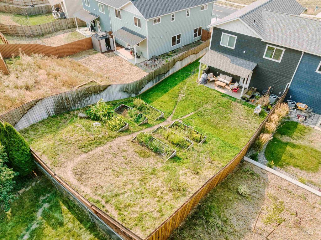 Photo of 1645 E Third St, Moscow, ID 83843 (MLS # 98961245)