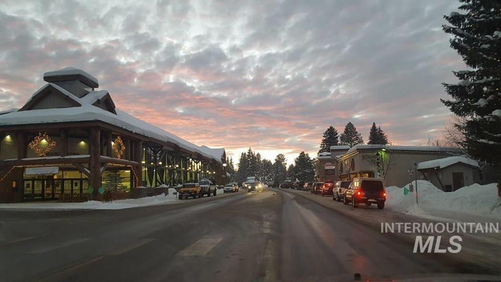 Photo of 616 N 3rd #211, McCall, ID 83638 (MLS # 98971603)