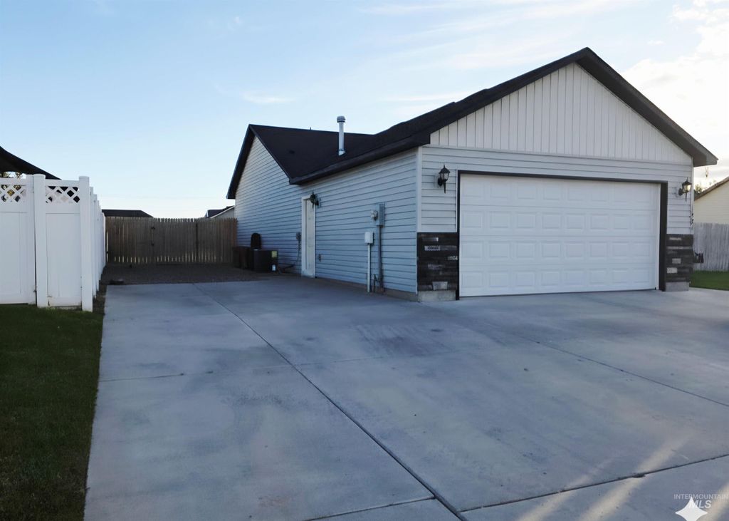Photo of 1521 Dixon Trail, Kimberly, ID 83341 (MLS # 98964734)