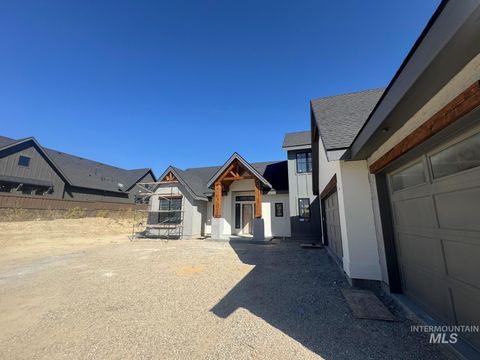 Photo of 11070 N Elk Ridge Way, Boise, ID 83714 (MLS # 98963447)
