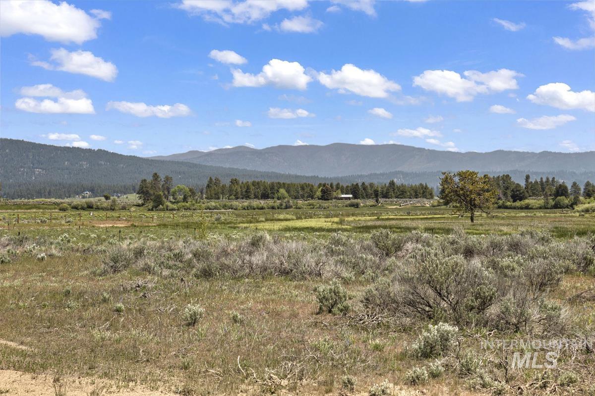 L13 B2 River Bank Drive